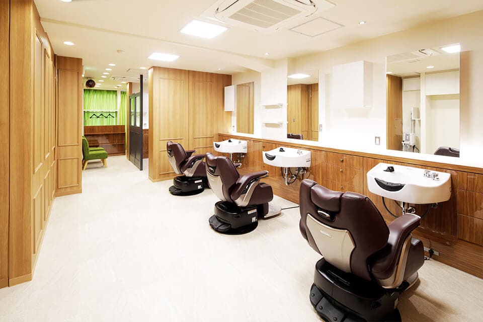 理容室ZANGIRI Next新宿西口大ガード店