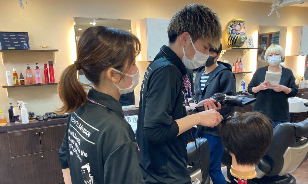 スタイリストとしての基礎を学ぶ！
